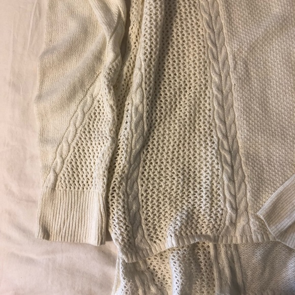 American Eagle sweater - Picture 3 of 3